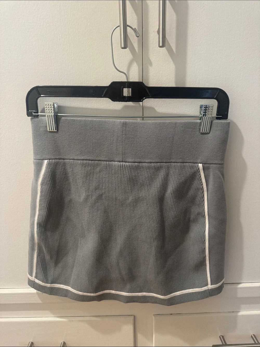 Alo Grey Ribbed Sweater Knit Highline Mini Skirt size small